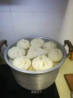 The egg buns of a cranberry fan