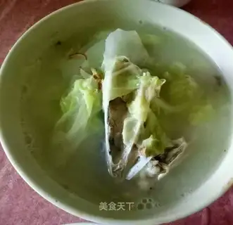 Fish-head cabbage soup