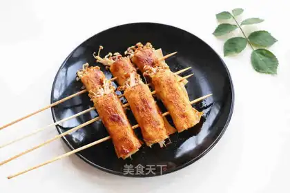 ♪ Sand and tea and bean-skin gold and mushroom roll ♪