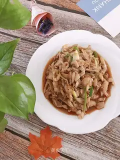 Onion fried meat