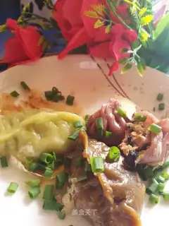 Three-colour dumplings