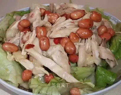 A simple hand tore a chicken