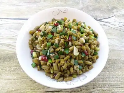 Garlic soybeans