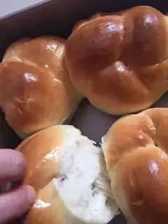 Old cream bread
