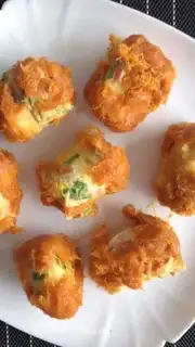 Breakfast pine rolls