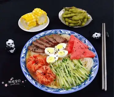 Luxury and cold noodles