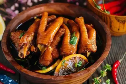 Sour chicken claws