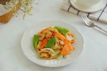 Three-coloured little fried meat