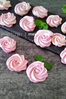 Rose omelet