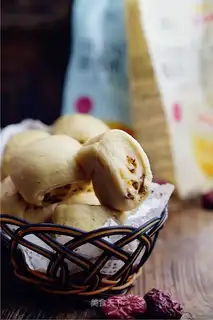 Scratch buns