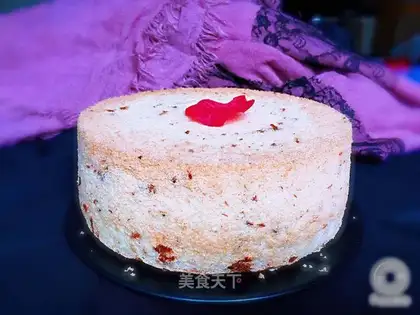 Sea moss sesame pine cake