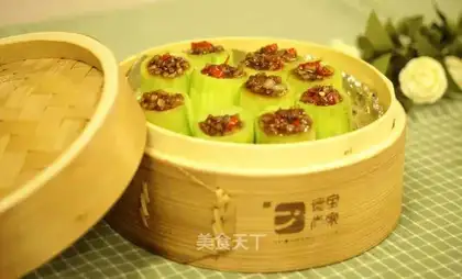 Steaming silk melons