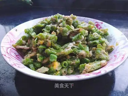 Eggs fried bean horns