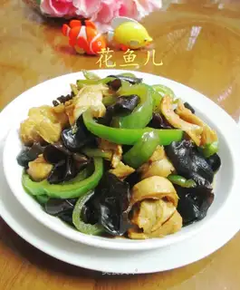 ♪ Black-mucked noodle ♪