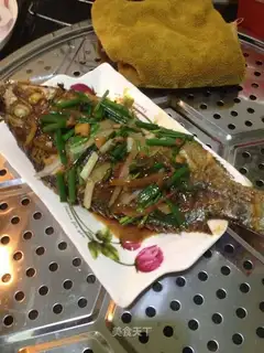 A red-burned tilapia