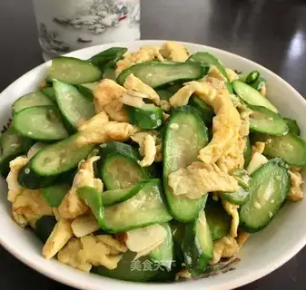 Smelt fried eggs