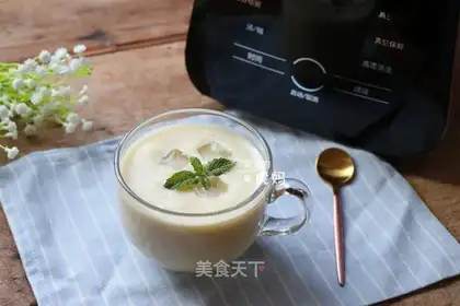 pineapple banana shake