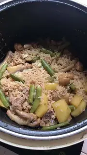 Potato chicken gravy