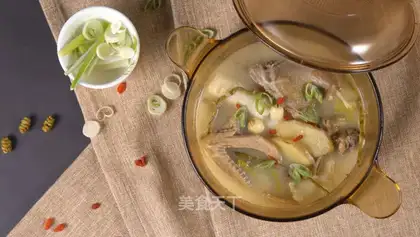 The quartz duck soup