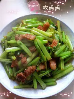 Celery fried meat