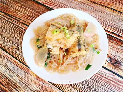 The beamfish stew radish
