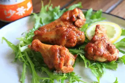 The salsa sauce and the wings