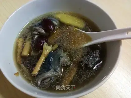 Breathy double chicken soup