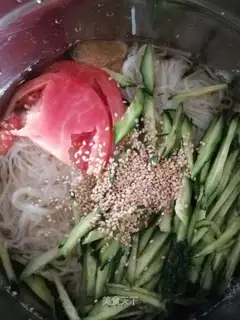 Cold noodles