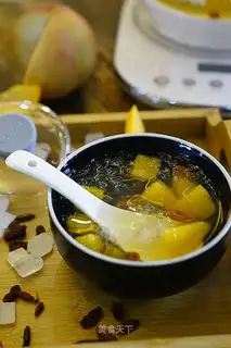 Peachy oatmeal