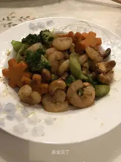 Precious cashew shrimp