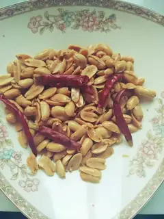 Drunk peanuts