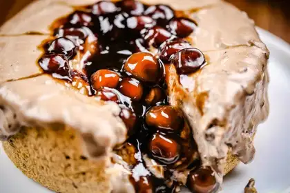 Black pearl milk capped mashed cake
