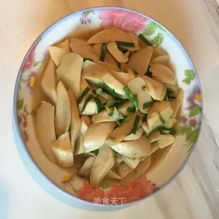 Onion almond mushrooms