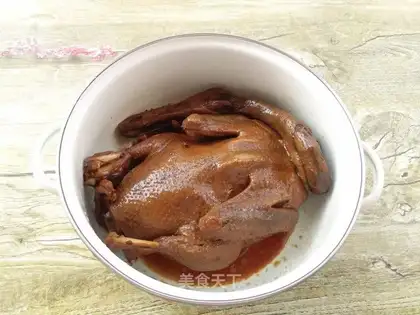 Halo duck
