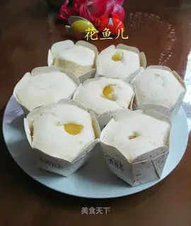 Pineapple cake
