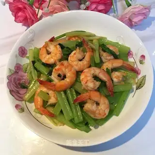 Celery and shrimp