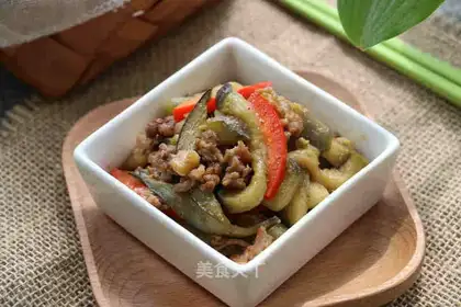 Sand and pork and eggplant