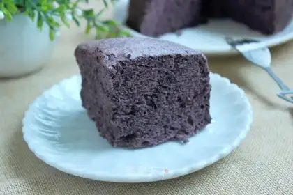 Black rice cake
