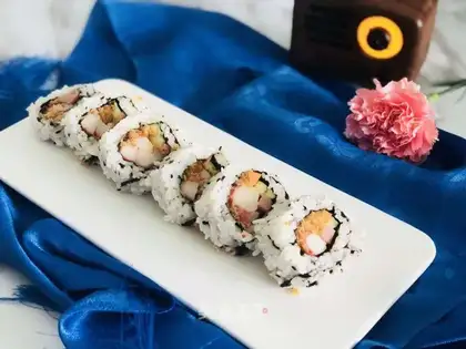 The salted yolk pine roll