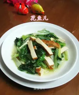 Scrambled cabbage