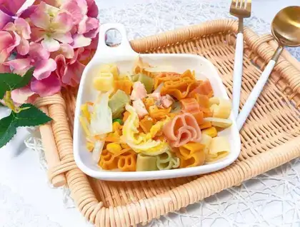 Salmon pasta