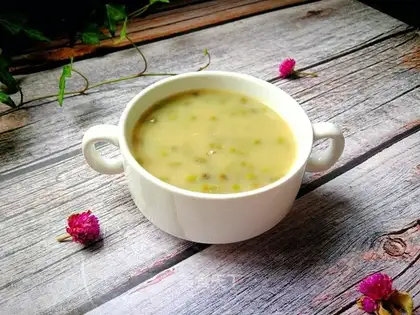 Sweet bean soup