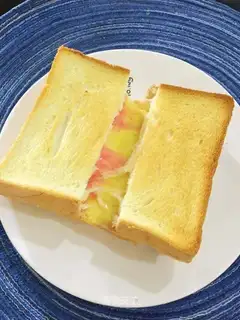 Five-colour toast