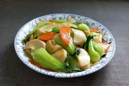 The oily apricot mushroom