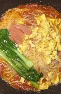Tomato egg noodles