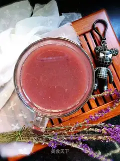 Fresh grape juice