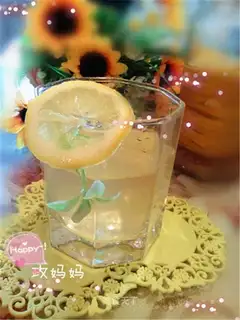 Honey lemonade