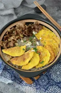 Grey tree egg dumpling pan