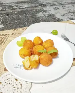 Cheese potato ball