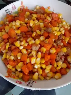 Meat and corn radish